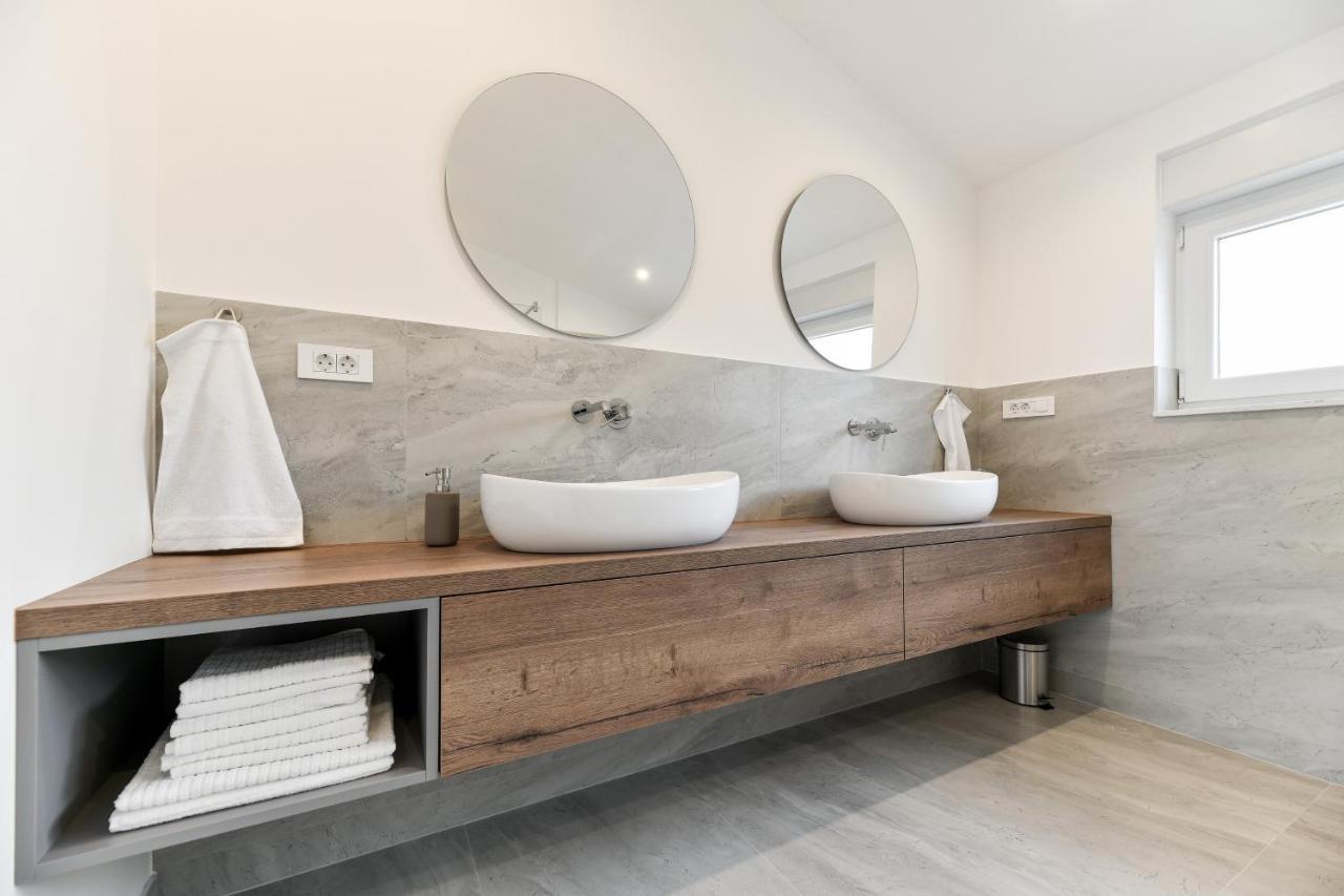 Villa Wonderful House Bruno With Heated Pool Zadar