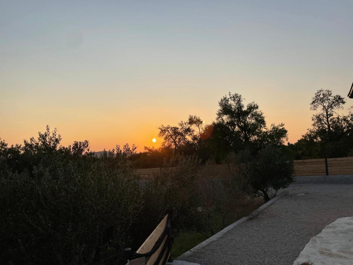 Wonderful House Bruno With Heated Pool Villa