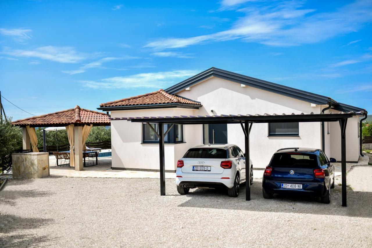 Villa Wonderful House Bruno With Heated Pool Zadar